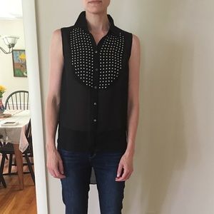 Elizabeth and James top